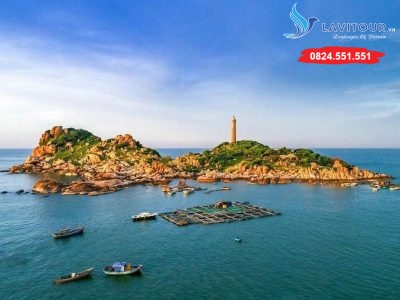 Hải đăng Kê Gà ở mũi Kê Gà