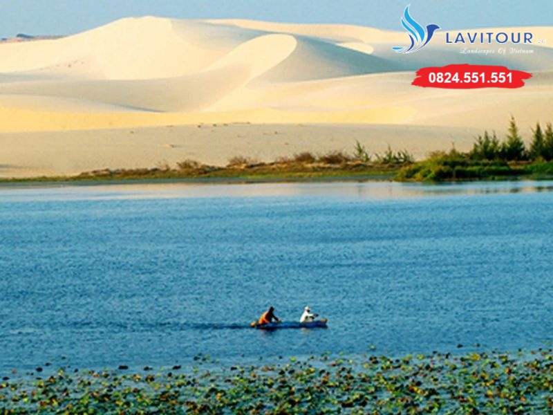 Tour Mũi Né – Bàu Trắng – The Silk Road 3N2Đ (Có Gala Dinner) 10 KDL Bàu Trắng (Bàu Sen)