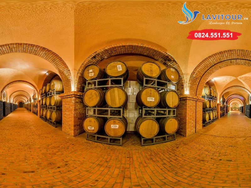 Tour Mũi Né – Bàu Trắng – The Silk Road 3N2Đ (Có Gala Dinner) 12 Lâu đài rượu vang